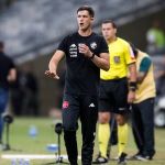 Barbieri vê méritos do Vasco em empate com o Fluminense: 'Defendeu bem' 