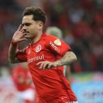 Maurício fala sobre recuperação de lesão e possível saída do Inter