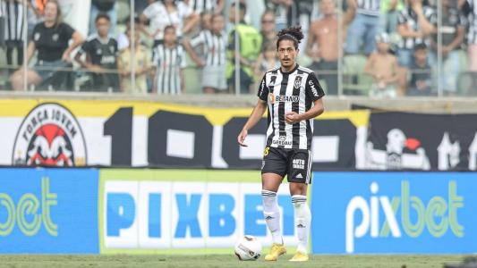Mauricio Lemos chegou e rapidamente assumiu um lugar no time titular do Atlético