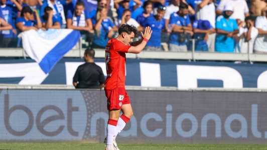 Maurício marcou gol pelo Inter, contra o Cruzeiro, no Mineirão
