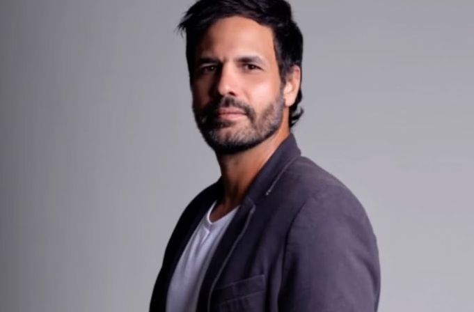 Maurício Silveira, ator ex-Globo, entra em coma após cirurgia para retirada de tumor