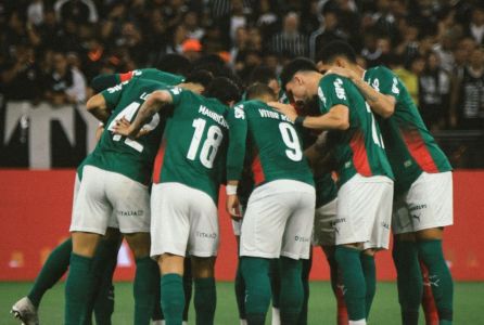 Mauricio (camisa 18) em roda antes de Corinthians 0 x 1 Palmeiras, pelo Paulistão 2026