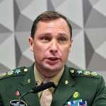 Ministério Público Militar arquiva representação contra Mauro Cid por ter usado farda em CPMI