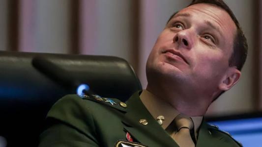 Mauro Cid teria revelado, em delação, que Bolsonaro discutiu plano de golpe com comandantes das Forças Armadas