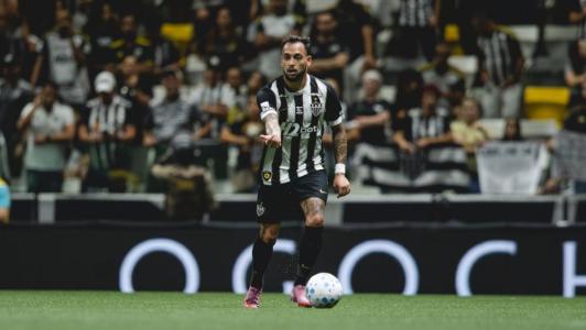 Maycon em ação pelo Galo