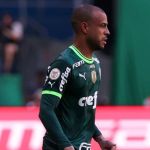 Mayke despista sobre saída de Abel do Palmeiras: 'Até quarta ele fica'