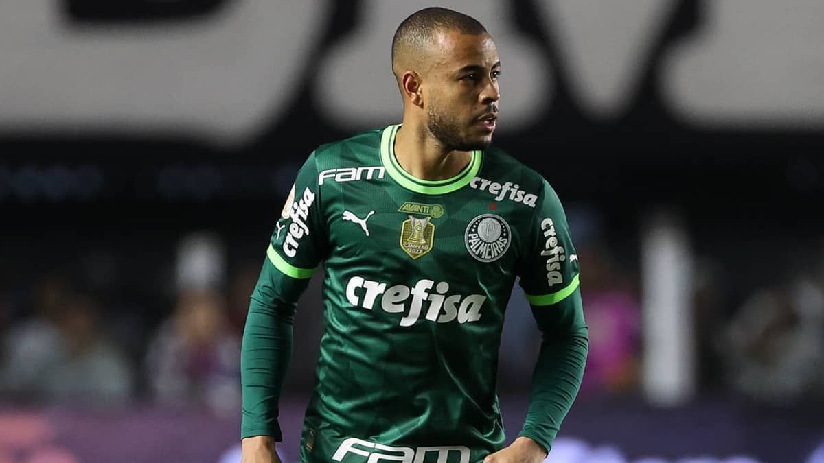 Mayke cresce no Palmeiras e mira mais taças: 'Fome para conquistar mais'