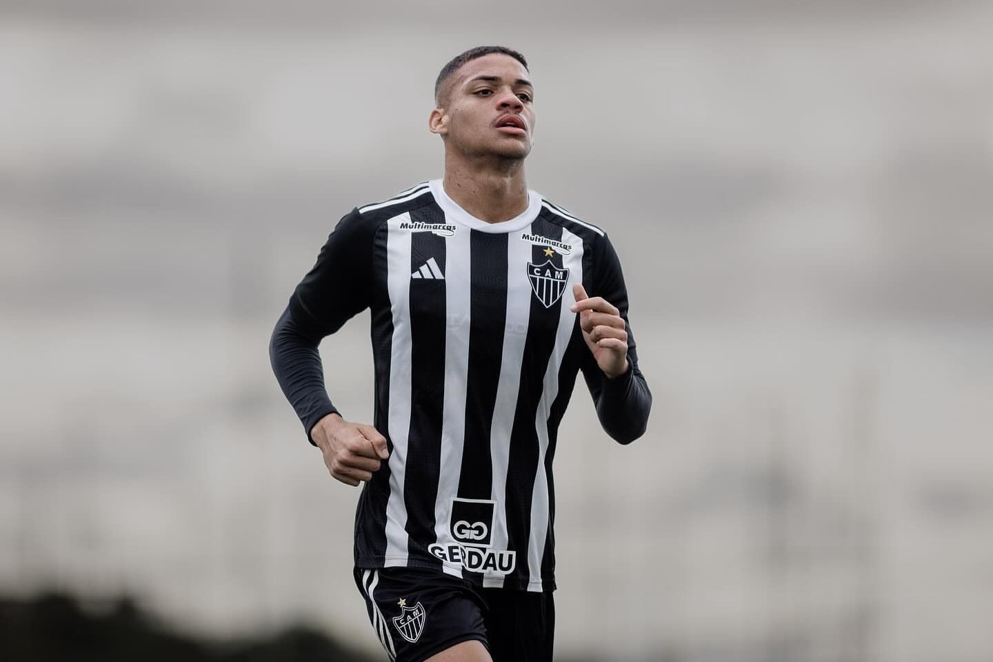 Atlético empresta jogador ao Vitória no último dia da janela de transferências