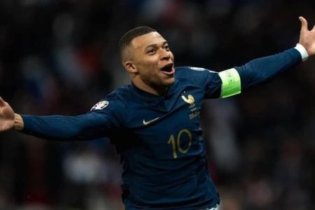 França divulga lista de convocados para amistoso contra o Brasil