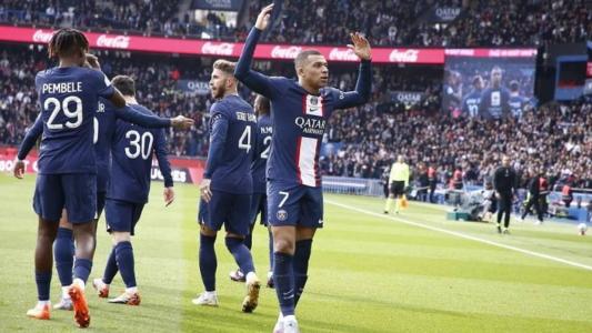 Mbappé não participa de treino do PSG