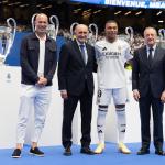 Entenda por que Mbappé não pode dirigir BMW de luxo fornecida pelo Real Madrid