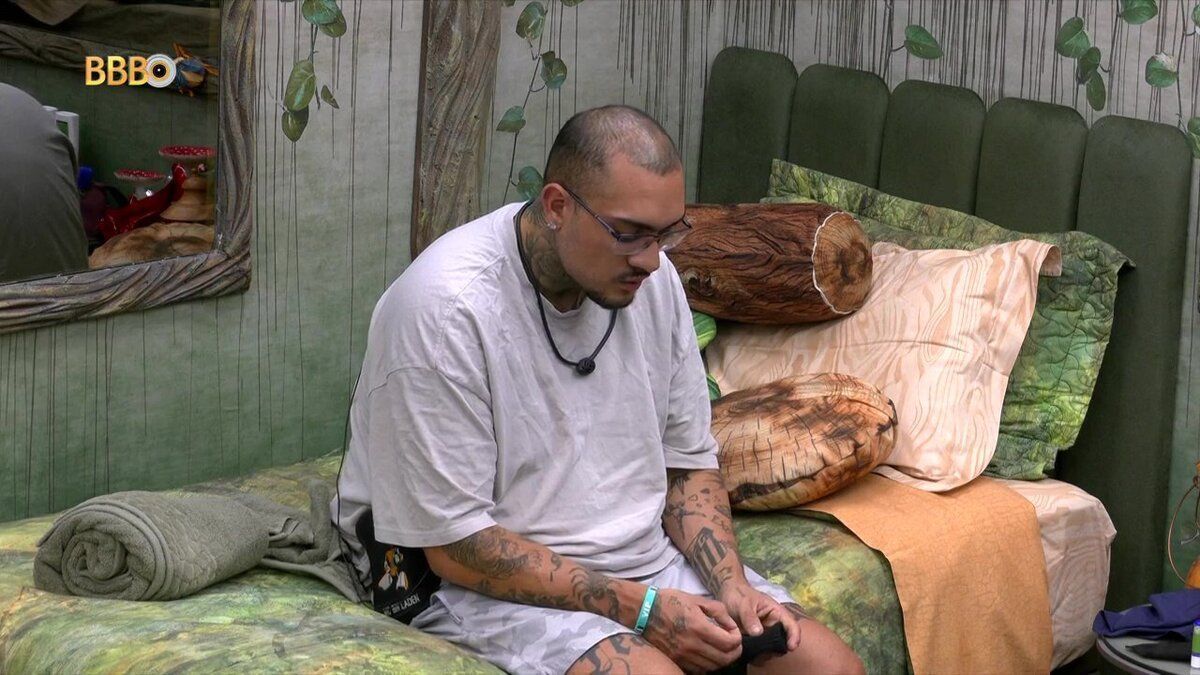 MC Bin Laden lamenta briga com Davi e bronca da produção no BBB 24: ‘meter o pé'