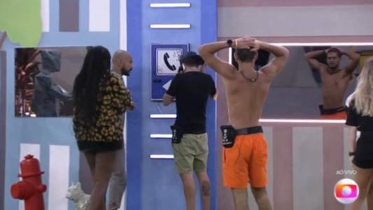 MC Guimê atendeu o BigFone no Big Brother Brasil