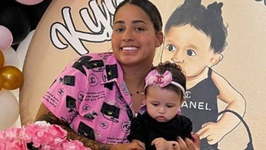 MC Loma e a filha, Melanie