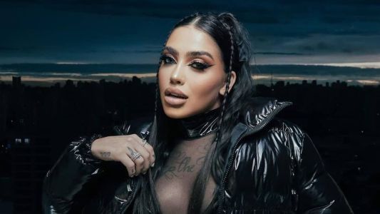 Mc Mirella postou um vídeo mostrando a barriga de grávida enquanto fazia dancinha para novo clipe