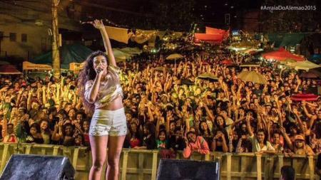 MC Sabrina fez sucesso nos anos 2000 e foi precursora do funk melody