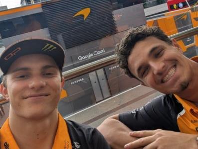 Piastri e Norris em foto antes da preparação para o GP do Canadá em 2025 pela McLaren
