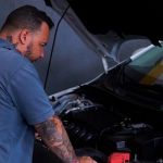 Mais etanol na gasolina vai aumentar defeito em carros, alerta mecânico