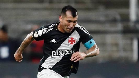 Medel está de volta ao Vasco no clássico contra o Flamengo