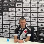 Medel é apresentado de forma oficial no Vasco: 'A situação vai mudar'