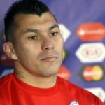 Medel chega no fim de semana para assinar contrato com o Vasco