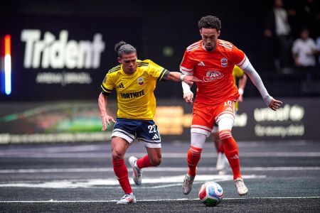 Colômbia e Holanda se enfrentaram nesta segunda-feira (5), em São Paulo