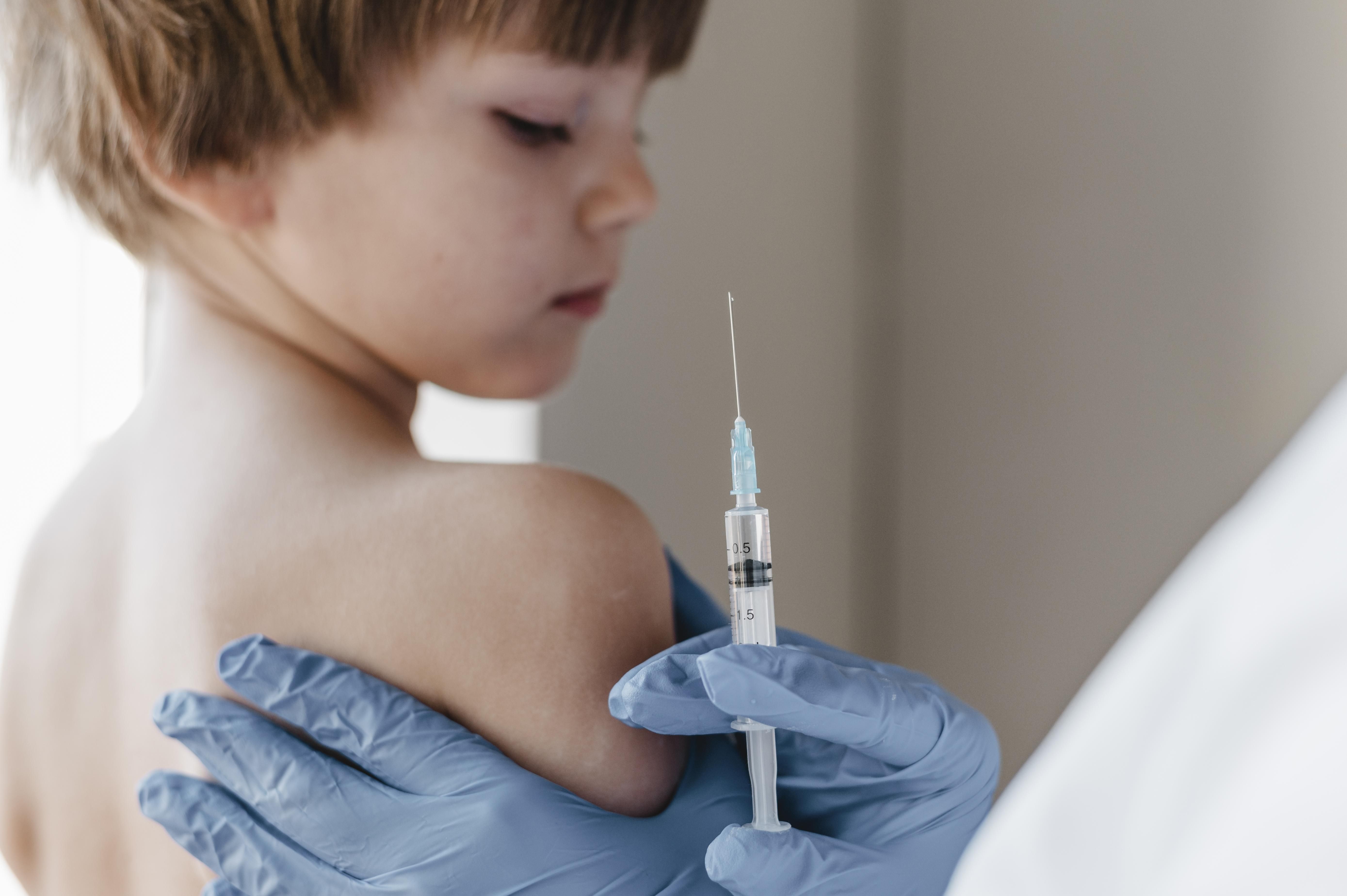Coqueluche: com baixa cobertura vacinal, Brasil registra recorde de casos nos últimos quatro anos
