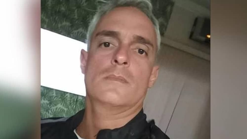 Médico que acorrentou funcionário negro e divulgou vídeo é condenado a pagar R$ 300 mil  