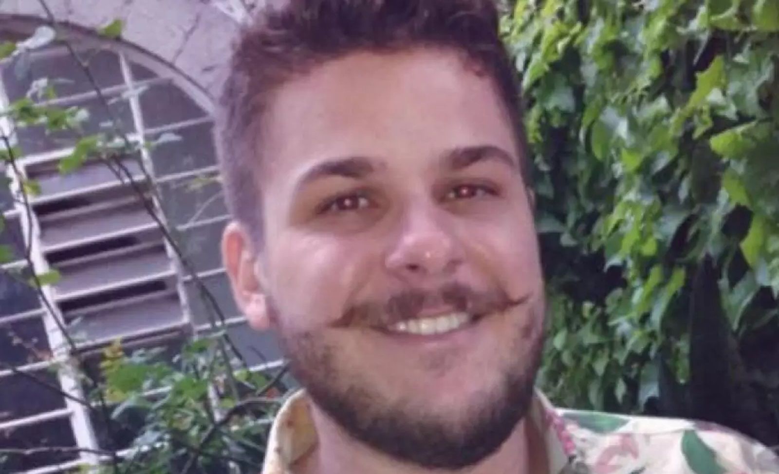 Médico encontrado morto dentro do carro em SP é mineiro e pode ter sofrido latrocínio