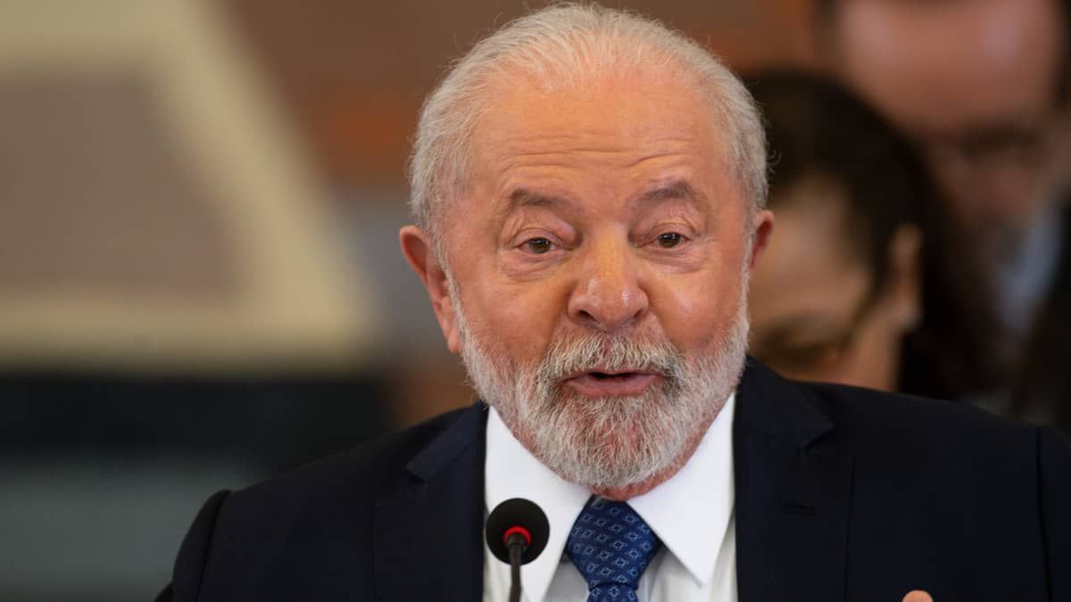Cirurgia é segura, resolve problema de Lula e pós-operatório é tranquilo, diz médico Roberto Kalil à CNN