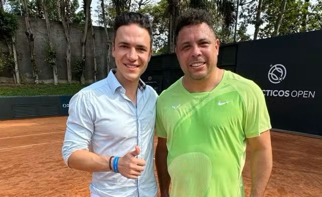 Médico arremata jantar com Sabrina Sato e Ronaldo Fenômeno em leilão por R$ 100 mil