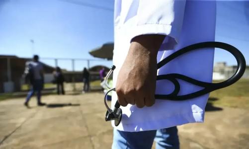 Dia 10 abril é lembrado com o dia do Infectologista