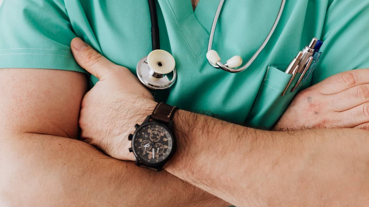 Governo vai aumentar a oferta de médicos em regiões distantes; confira
