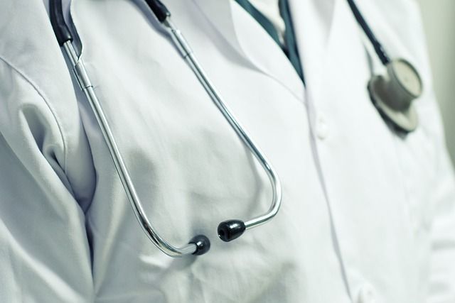 Mulher abusada por médico durante consulta em UBS será indenizada por prefeitura