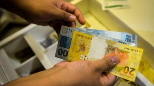 Medida Provisória do Desenrola caduca no início de outubro e precisa ser votada até lá para programa não ser cancelado