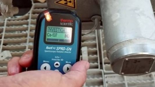 Medidor de densidade que utiliza a fonte de Césio 137