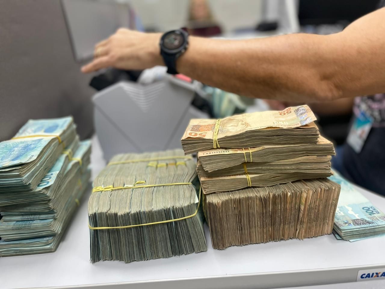 Mega da Virada: grupo de lotéricos de Goiás investe R$ 200 mil em aposta