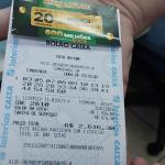 Mega da Virada: no primeiro dia de apostas, lotérica de BH faz bolão que custa R$ 460 mil