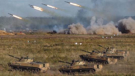 This handout picture made available by the Russian Defence Ministry on September 13, 2021 shows the "Zapad-2021" joint military drills of the armed forces of the Russian Federation and the Republic of Belarus at the Mulino army base in the Nizhny Novgorod region, some 350 kilometers east of Moscow. Russia and Belarus started joint major military drills on September 12, 2025, days after neighbouring Poland accused Moscow of escalating tensions with NATO by deliberately violating its airspace with unprecedented number of drones. The Zapad-2025 ("West-2025") comes as Russia is mounting air attacks on Ukrainian cities and making slow advances across the sprawling front line and as Kyiv branded the drills as "definitely not defensive".