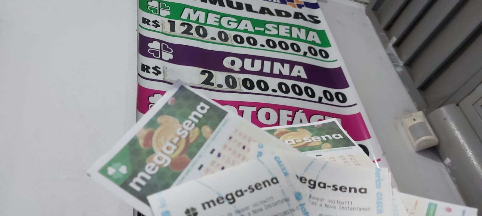 Mega-Sena: duas apostas de MG acertam a quina e quase dividem milhões; veja cidades