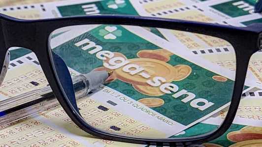 Mega-Sena tem prêmio de R$ 105 milhões