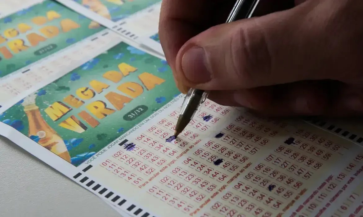 Mega da Virada de R$ 1 bilhão: apostas ainda podem ser feitas nesta quarta-feira (31)