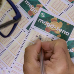 Mega-Sena 2831: ninguém acerta, prêmio acumula e vai a R$ 120 milhões
