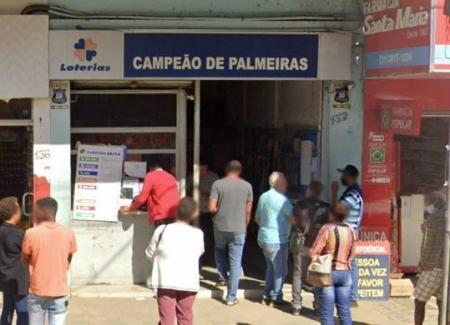 Segundo a Caixa, a probabilidade de uma aposta simples acertar as seis dezenas é de 1 em 50.063.860.
