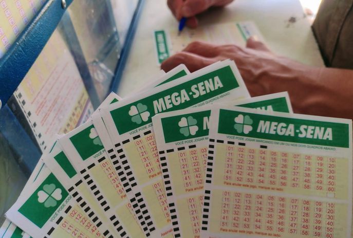 Mega-Sena: concurso 2.680 acumula e pode pagar maior prêmio de 2024 neste sábado (27)