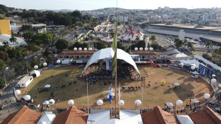 Megaleite contou com a participação de cerca de 100 empresas e a realização de oito leilões e um shopping de bovinos