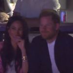 Harry e Meghan aparecem em câmera do beijo durante jogo da NBA; vídeo