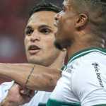 Coritiba vence Inter em jogo de sete gols e segue em busca de ‘milagre’ na Série A