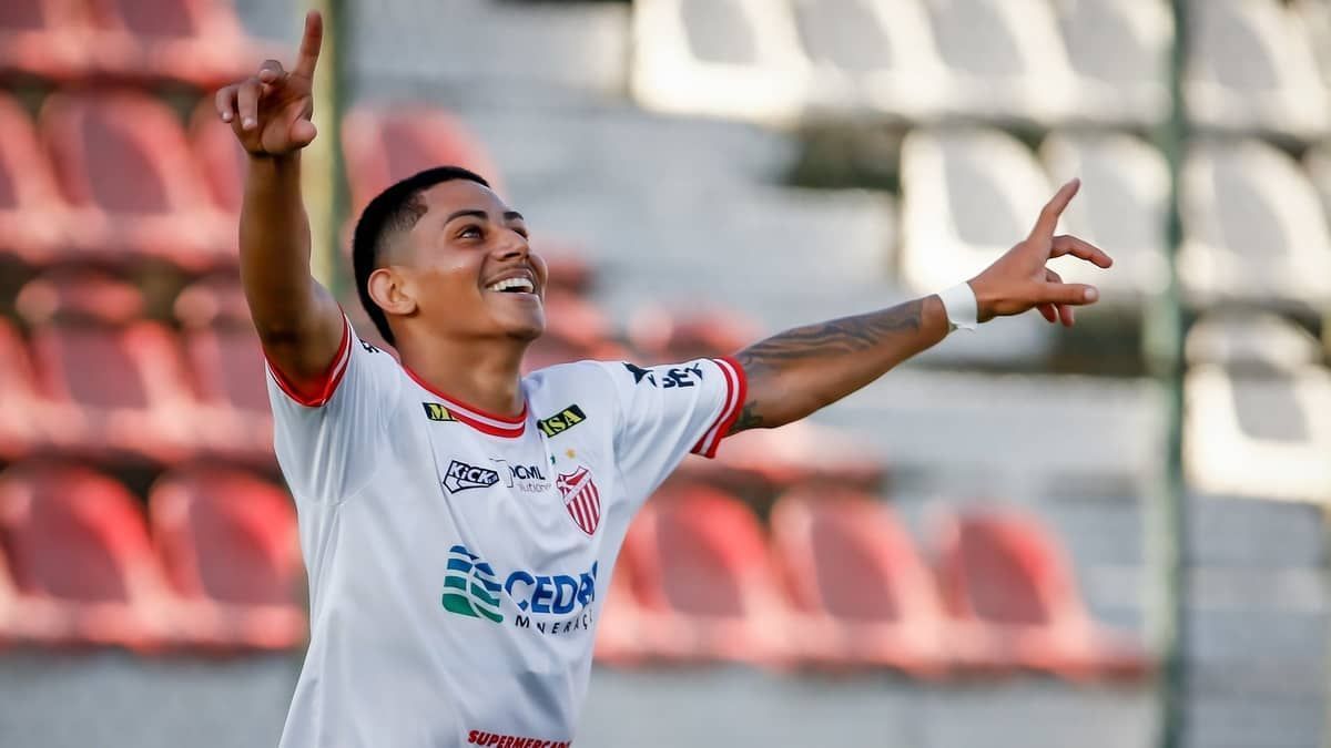 Goiás acerta contratação de revelação do Campeonato Mineiro