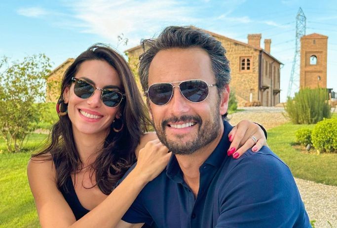 Mel Fronckowiak, ex-Rebelde, compartilha detalhe da segunda filha recém-nascida